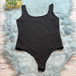 EXPRESS Black Body Contour Thong Bodysuit sz S